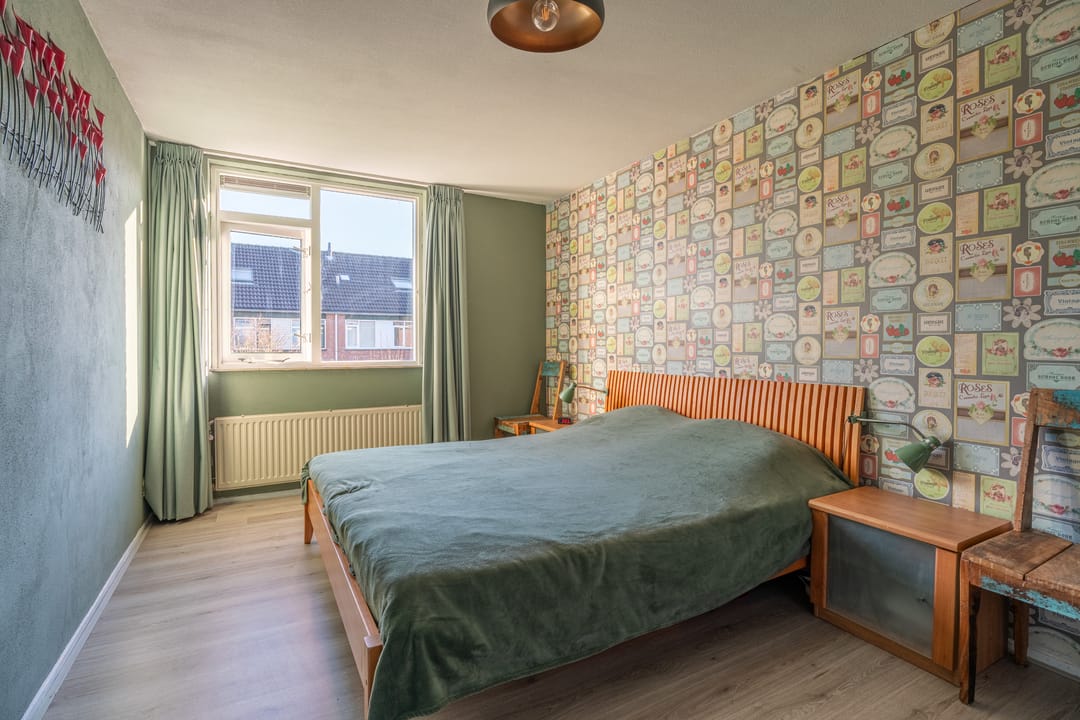 Foto 13 van Purperforel 10