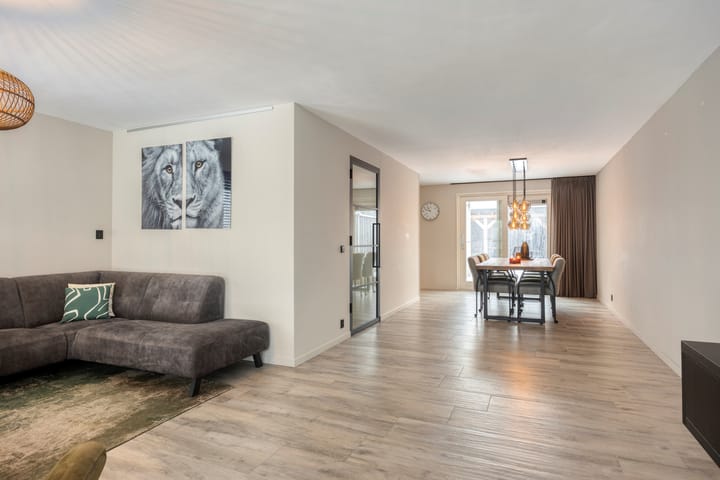 Photo 16 of Waterlelie 7