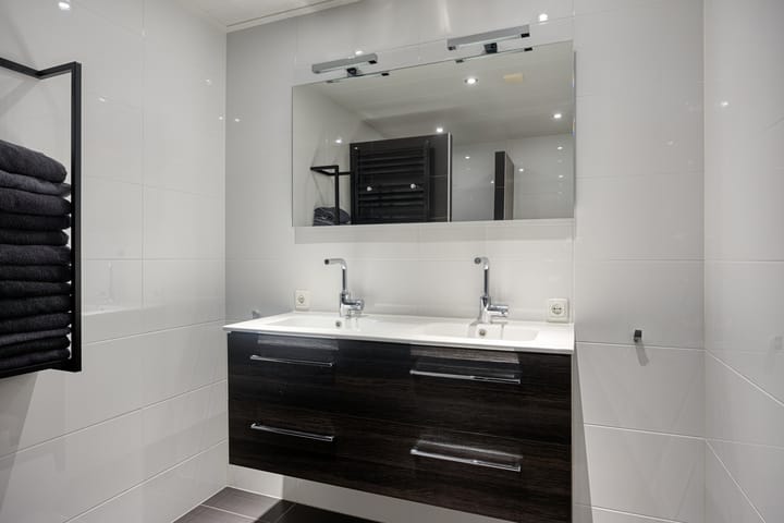 Photo 29 of Waterlelie 7