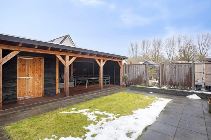 Photo 35 of Waterlelie 7