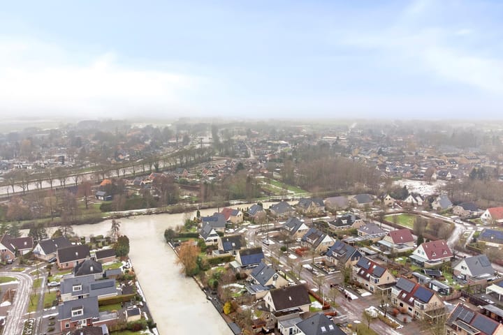 Photo 47 of Waterlelie 7