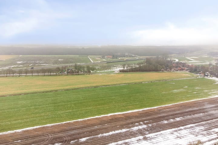 Photo 49 of Waterlelie 7