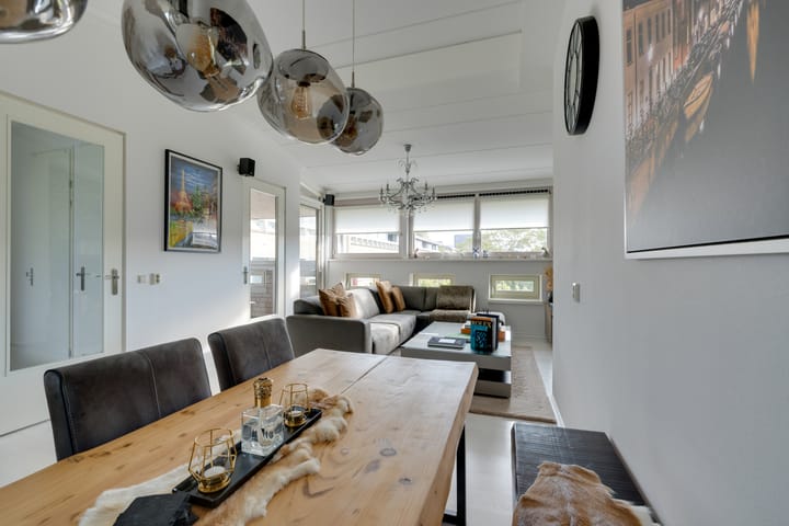 Foto 18 van Aalbersestraat 242-A