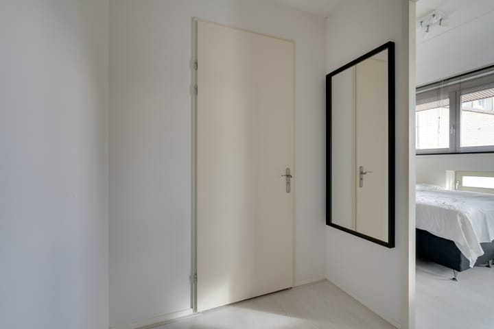 Foto 30 van Aalbersestraat 242-A