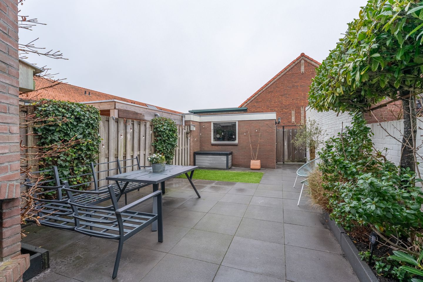 Photo 25 of Borneostraat 15