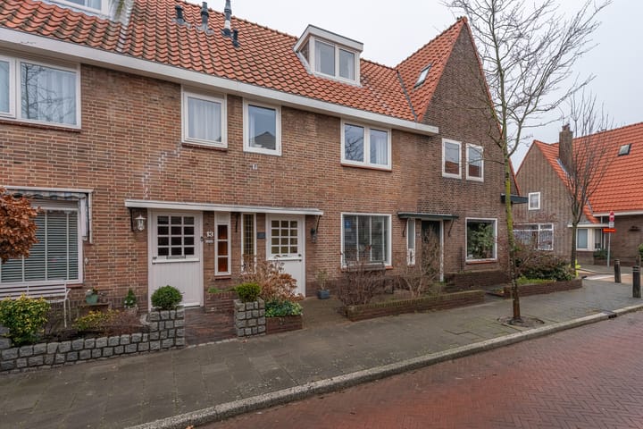 Foto 28 van Borneostraat 15