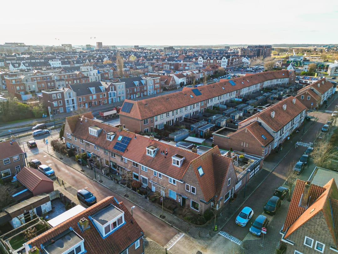 Photo 31 of Borneostraat 15