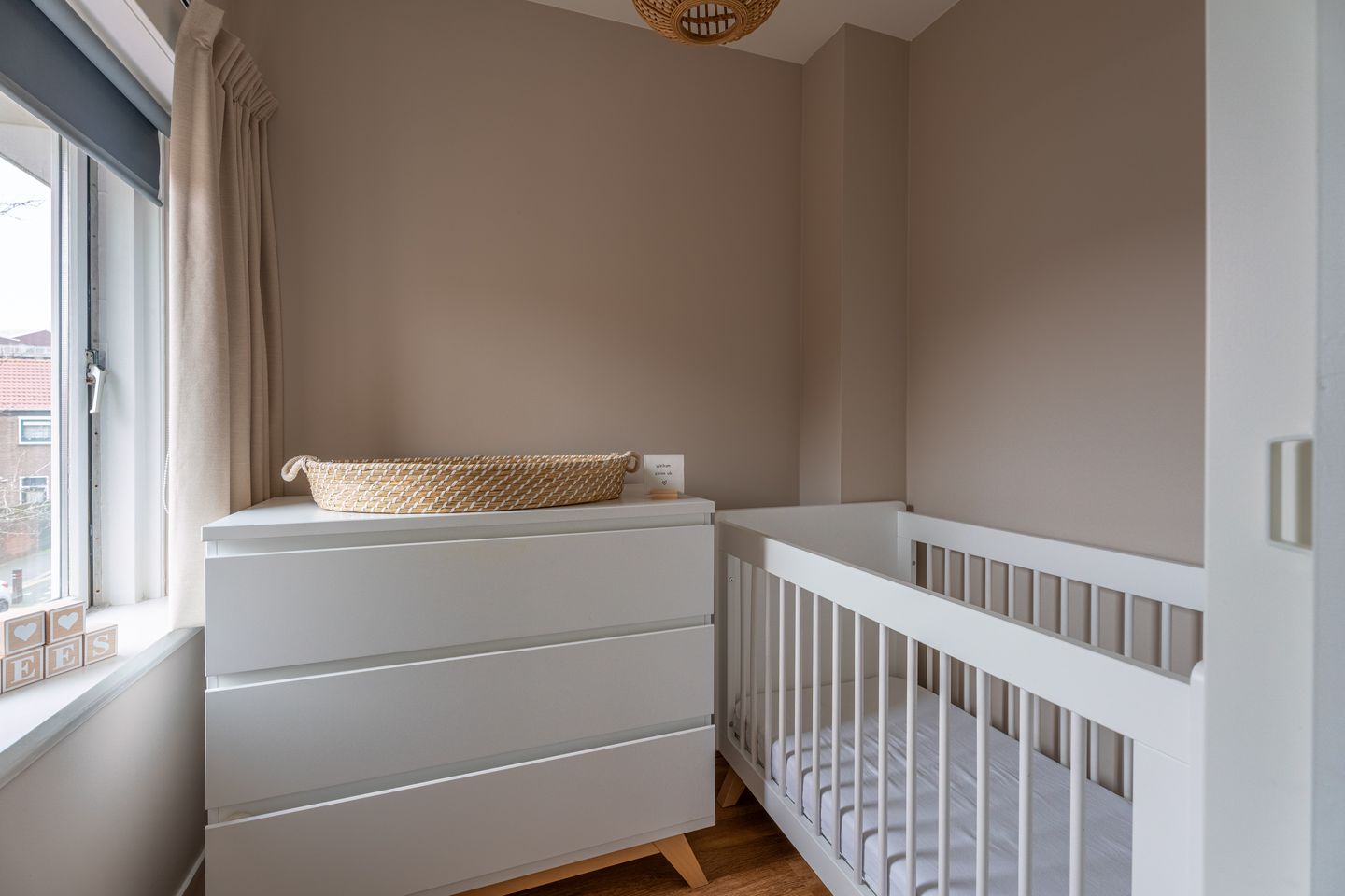 Photo 19 of Borneostraat 15