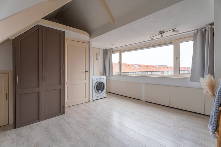 Foto 24 van Borneostraat 15