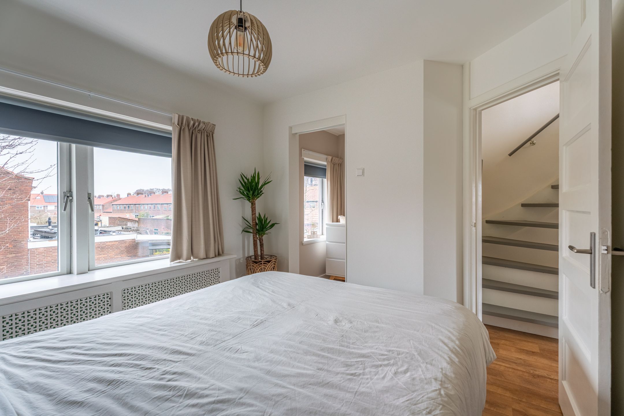 Photo 18 of Borneostraat 15