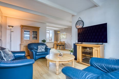 Meilag 28 tertiary image