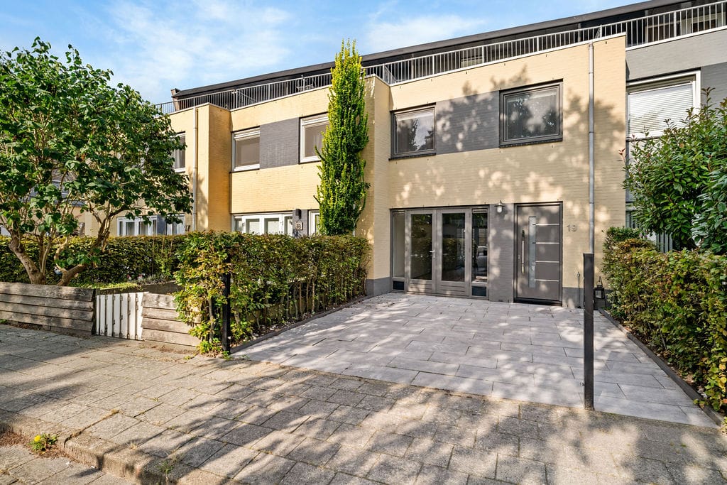 Buying a house in The Netherlands., De Vergulde Pauw 19