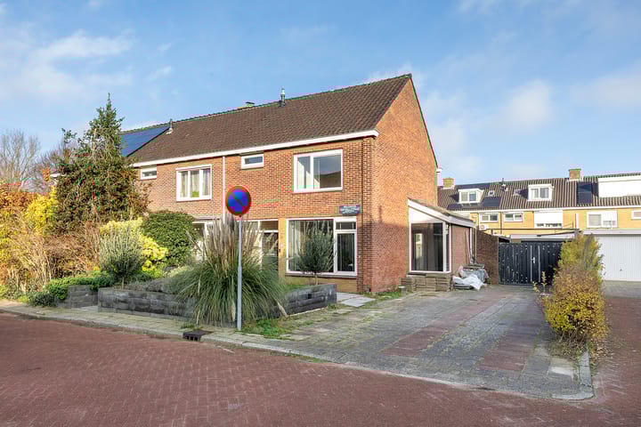 Foto 2 van Walraven van Hallstraat 5