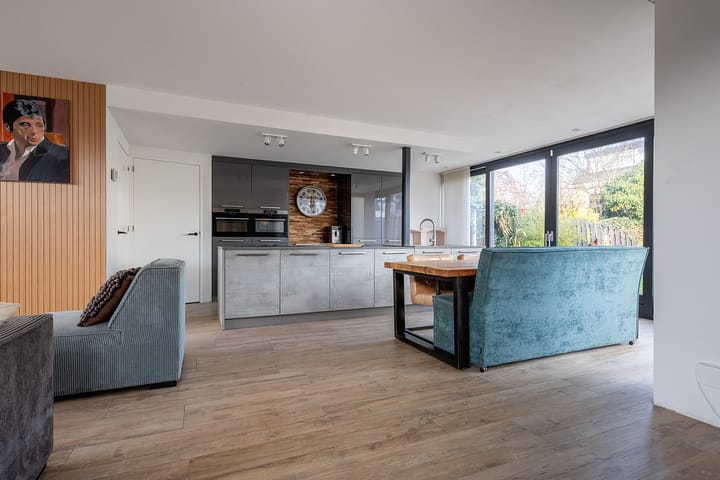 Foto 9 van Walraven van Hallstraat 5