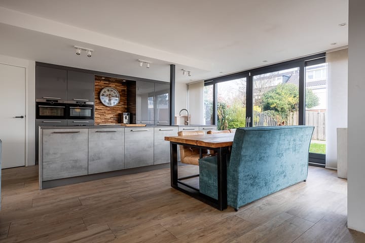 Foto 13 van Walraven van Hallstraat 5