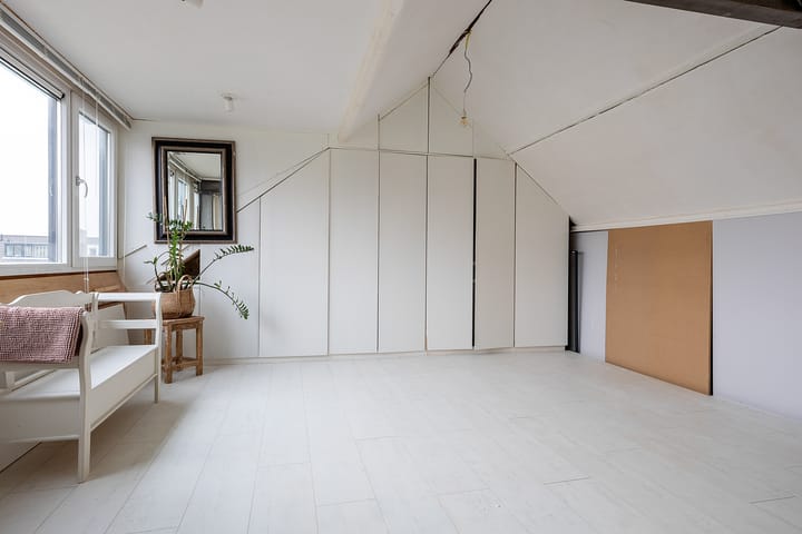 Foto 43 van Walraven van Hallstraat 5