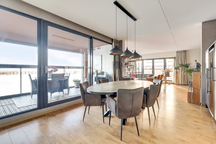 Foto 26 van Veldoven 25