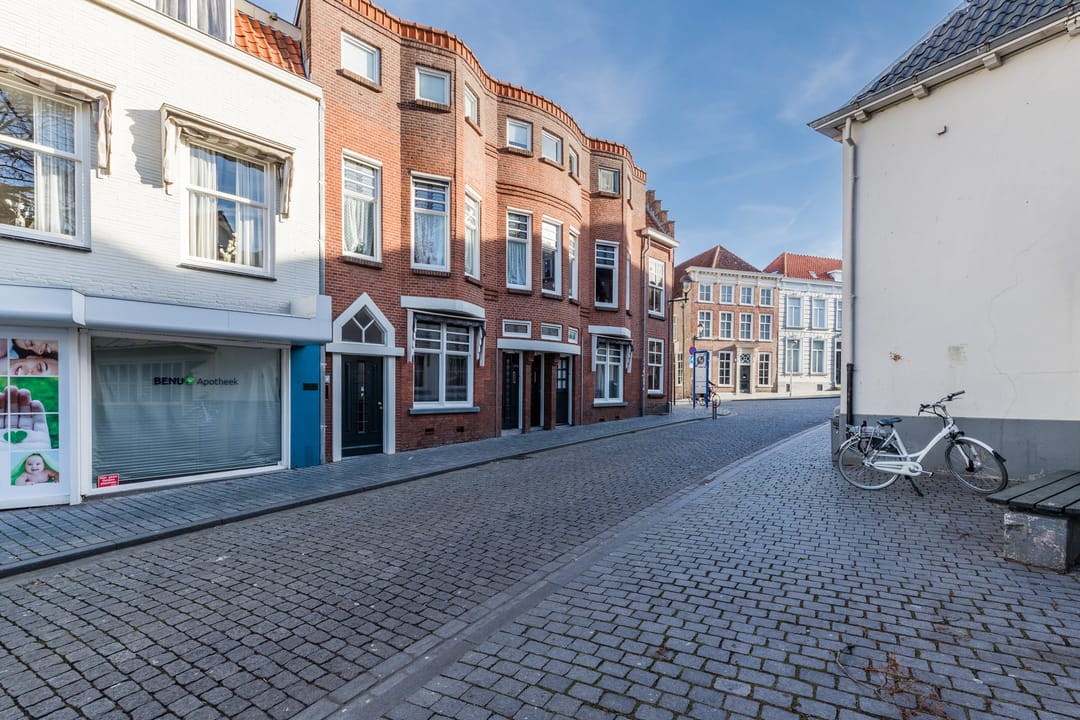 Photo 32 of Hoogstraat 3