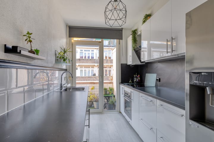 Foto 7 van Rhenenstraat 182