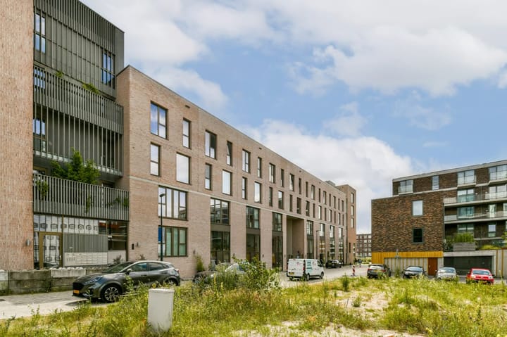 Foto 37 van Huiswoudstraat 30