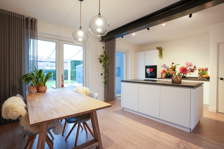 Foto 7 van Past Willemsstraat 6