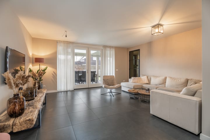 Foto 14 van Oeverwal 3