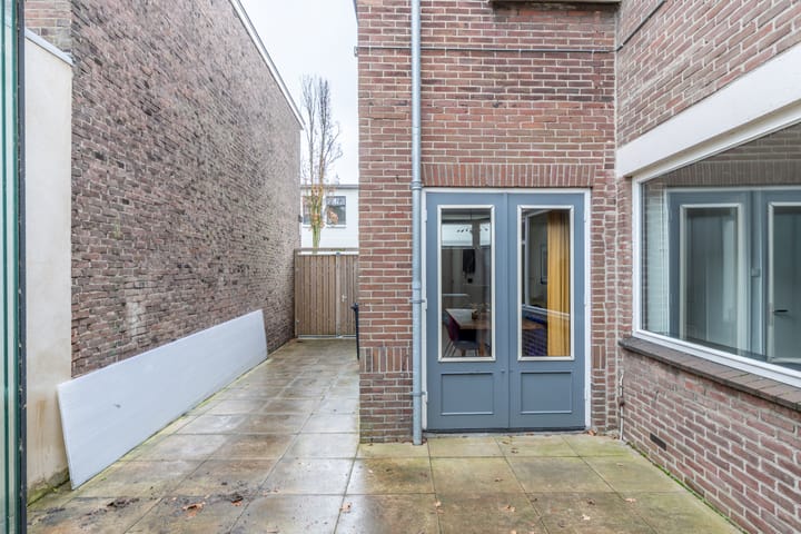 Foto 24 van Stationsstraat 104