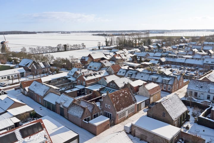 Foto 1 van Middenstraat 11