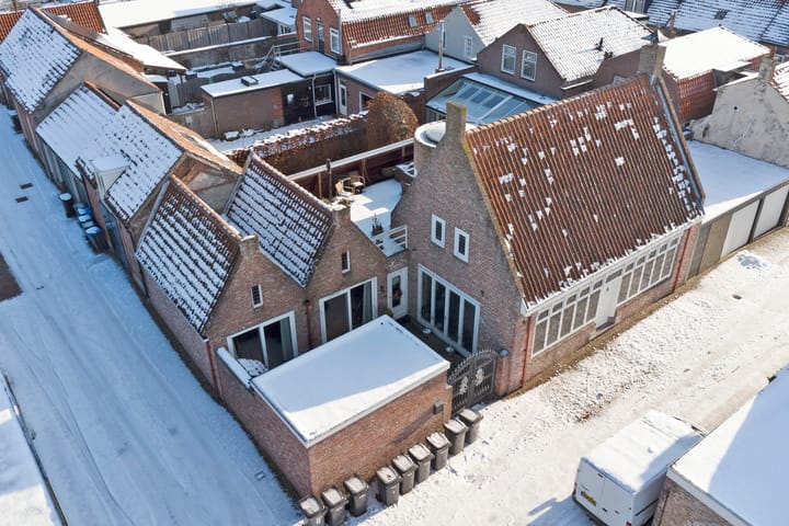 Foto 68 van Middenstraat 11