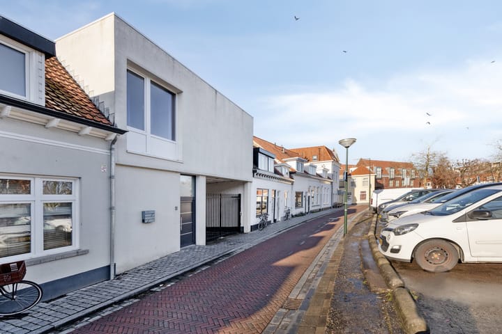 Photo 4 of Pastoor Lancrietstraat 11