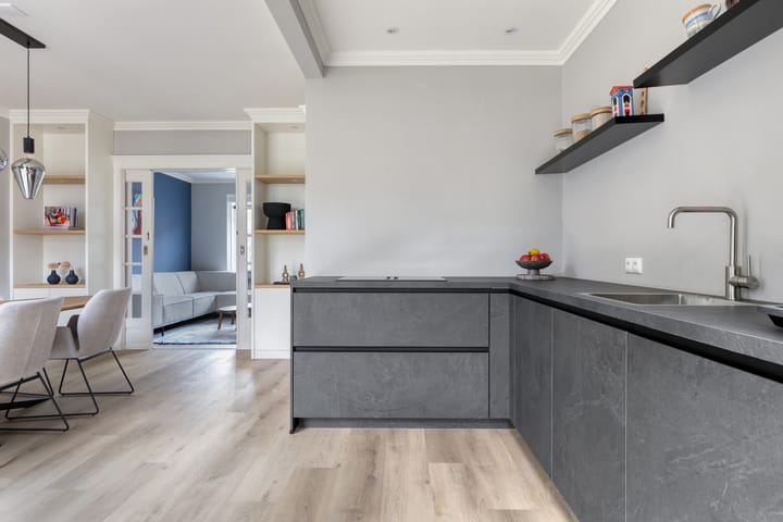 Foto 19 van Ambonstraat 85