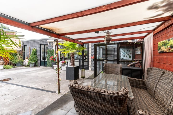 Photo 39 of Csardasstraat 11