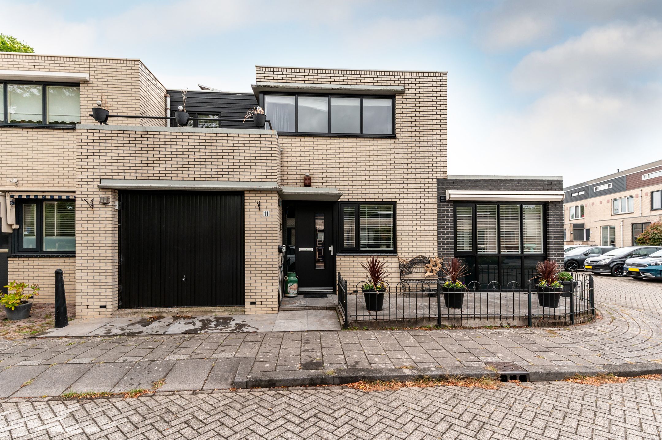 Photo 42 of Csardasstraat 11