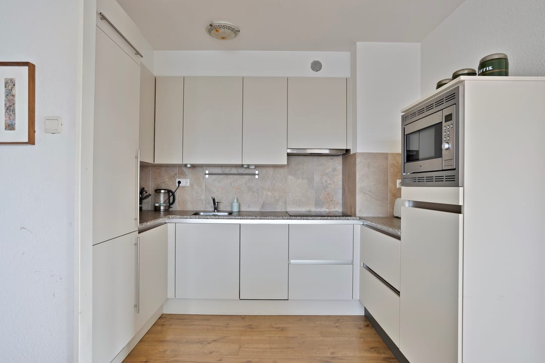 Photo 11 of Plantijnstraat 38