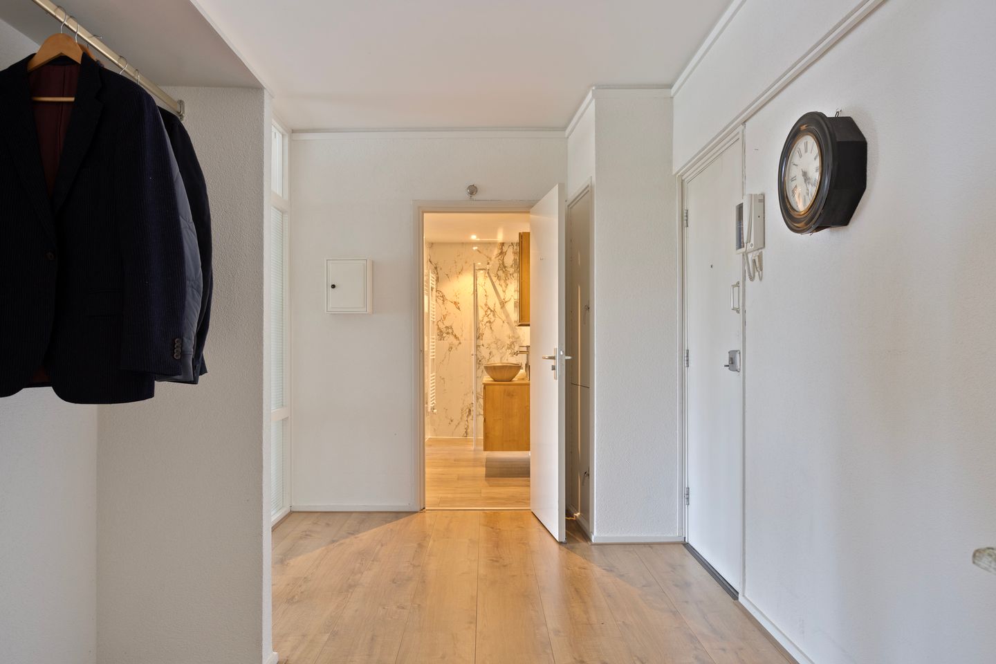 Photo 25 of Plantijnstraat 38