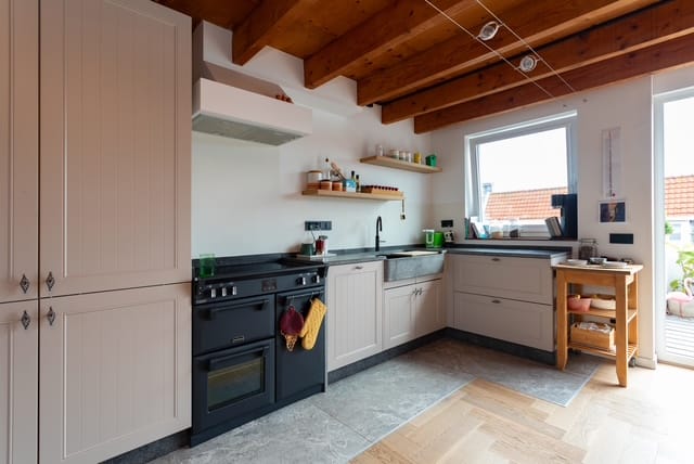 Photo 25 of Marcelisstraat 93