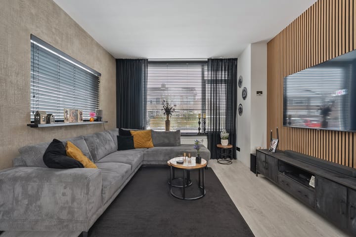 Foto 7 van D H van der Scheerstraat 35