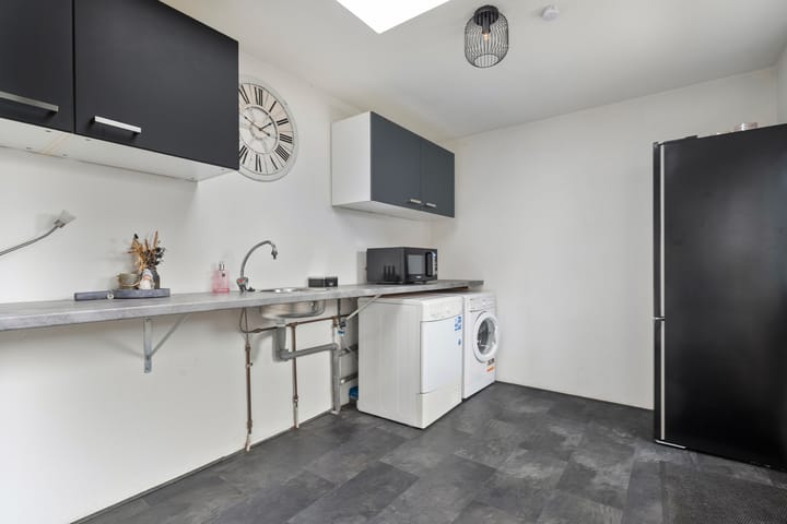 Foto 16 van D H van der Scheerstraat 35