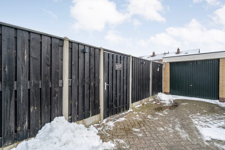 Foto 29 van D H van der Scheerstraat 35