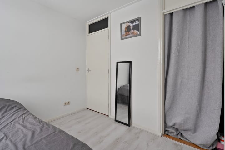 Foto 23 van D H van der Scheerstraat 35