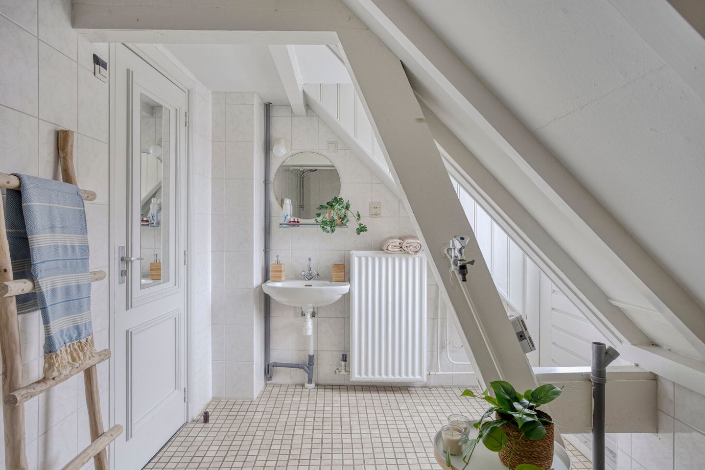 Foto 14 van Sint Josephstraat 14-B