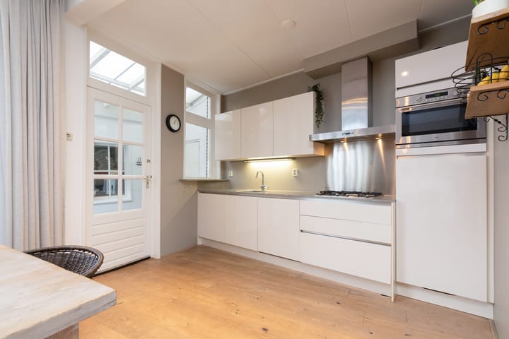 Photo 10 of Winsemiusstraat 5