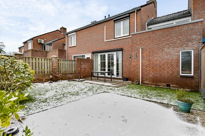 Foto 33 van Schepenbank 15