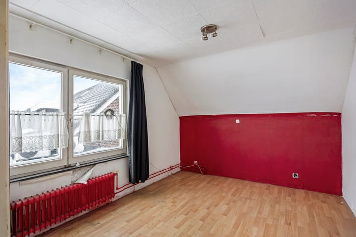 Foto 28 van Maasbrachterweg 32-A