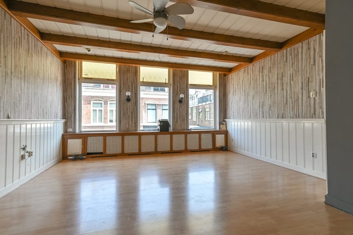 Photo 3 of Saenredamstraat 2