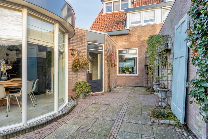 Photo 34 of Moleneindstraat 49