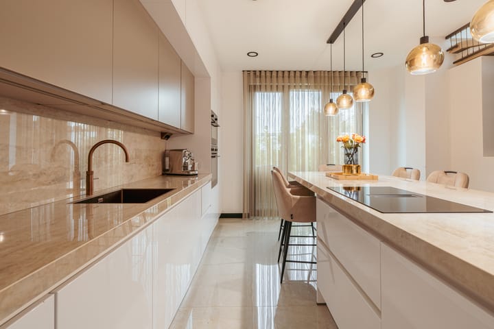 Foto 10 van Eikenrodelaan 1