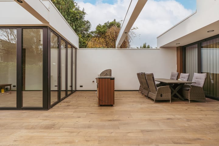 Foto 30 van Eikenrodelaan 1