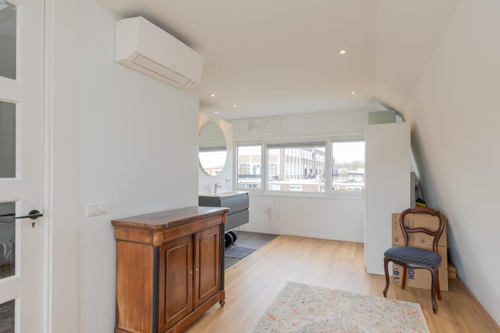 Foto 42 van Deckerstraat 36