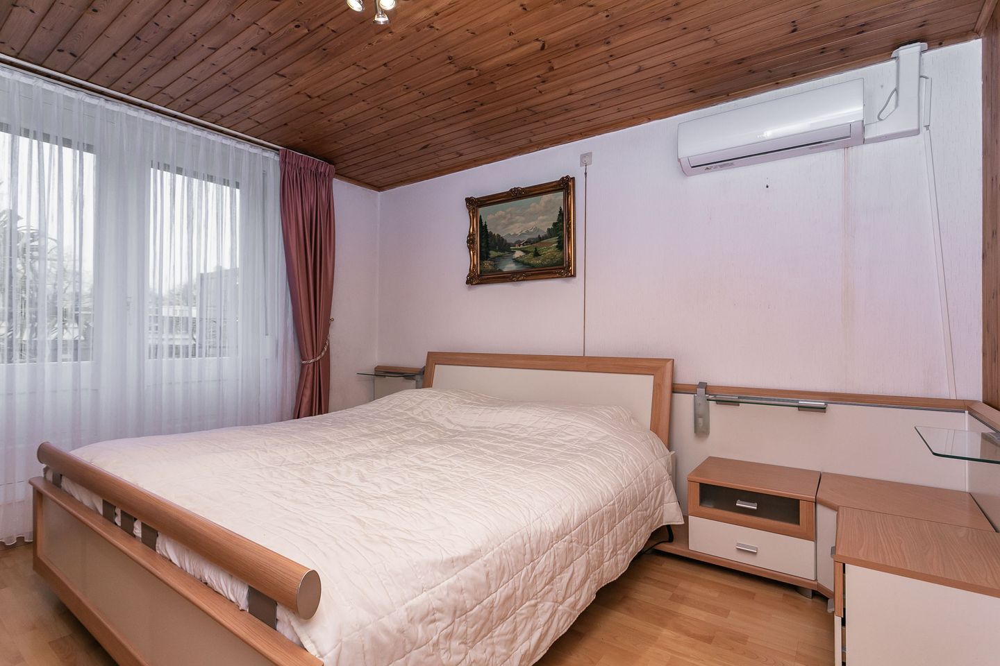 Photo 10 of Churchillstraat 26